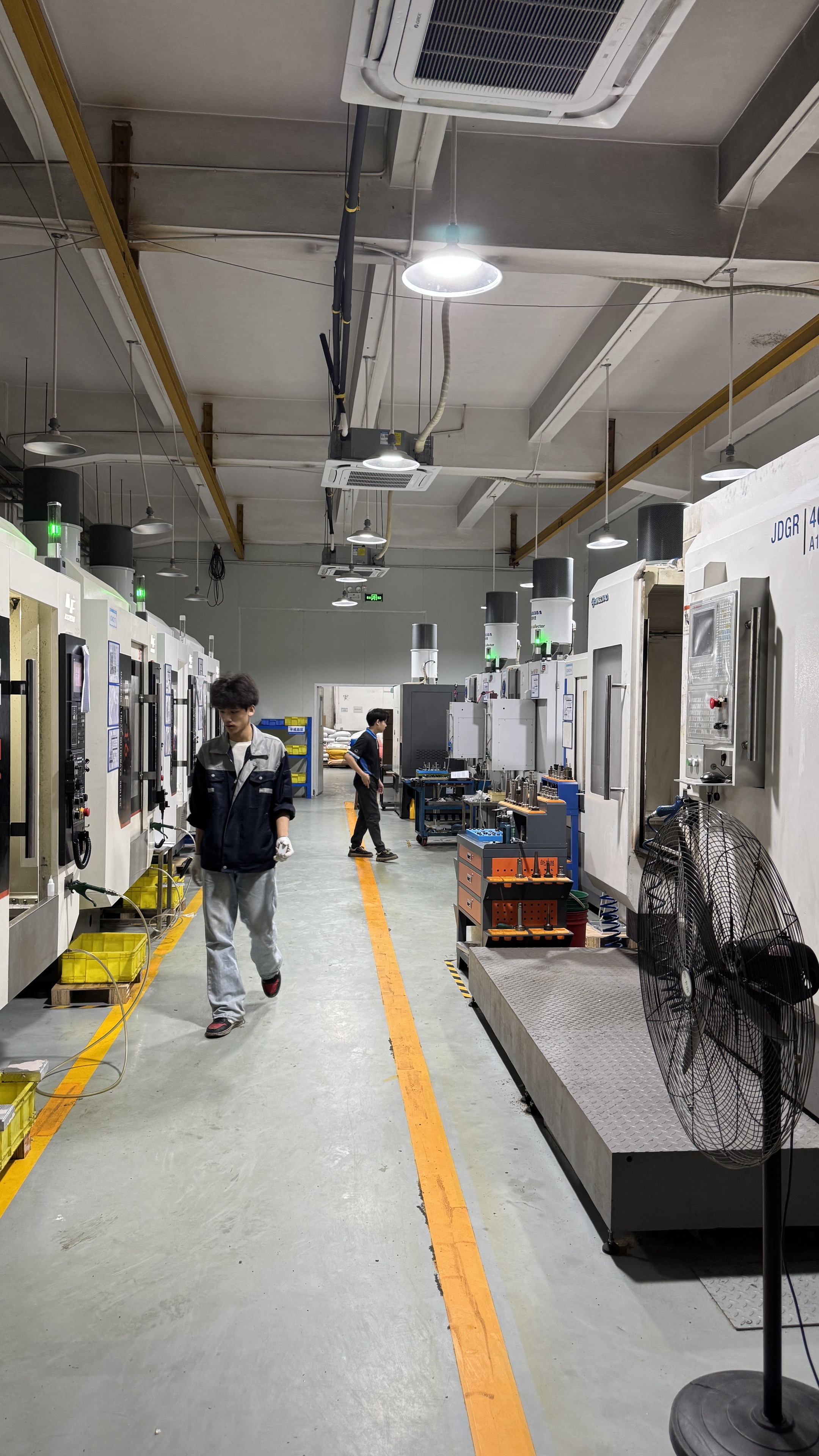 深圳快速模具廠